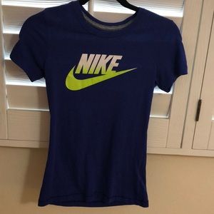 Nike T-shirt